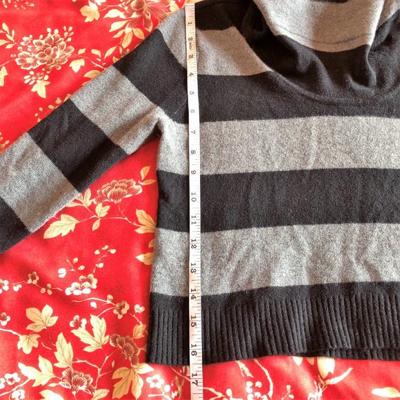 BCBGMAXAZRIA “Samira” Crop Merino Wool & Cashmere Sweater - Size XXS - Picture 12 of 16